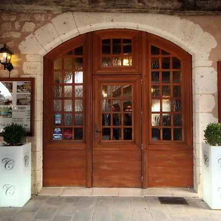 Des Consuls Hotel 3*