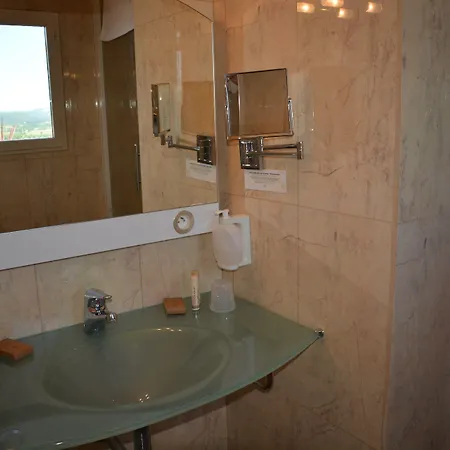 Des Consuls Hotel Castelnau-de-Montmiral