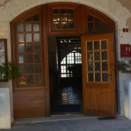 Des Consuls Hotel 3*