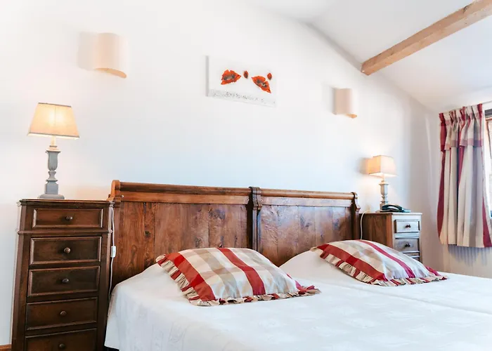 Des Consuls 호텔 3*