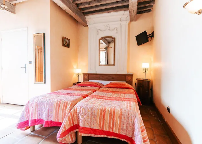 Des Consuls 카스텔누데몬트미랄