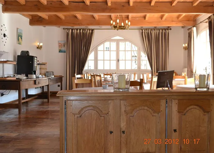 호텔 Des Consuls 3*