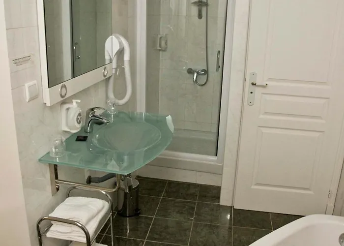 호텔 Des Consuls 3*